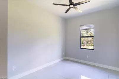 1015 Bagget St E, Lehigh Acres, FL 33974 - Photo 22