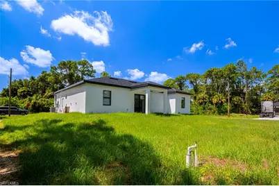 1015 Bagget St E, Lehigh Acres, FL 33974 - Photo 42