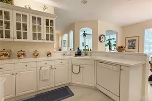 1310 Charleston Square Dr, Naples, FL 34110 - Photo 24