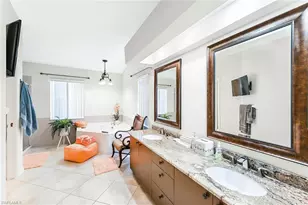 589 Lambton Ln, Naples, FL 34104 - Photo 14