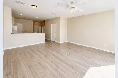 912 Hampton Cir #92, Naples, FL 34105 - Photo 4