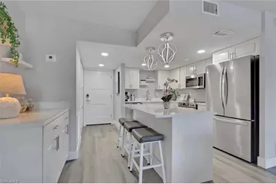 3 Bluebill Ave #107, Naples, FL 34108 - Photo 4