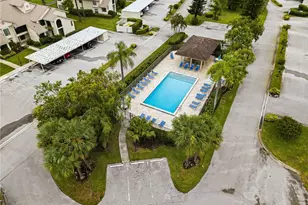 221 Fox Glen Dr, Naples, FL 34104 - Photo 28