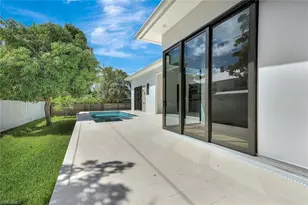 1248 13th Ave N, Naples, FL 34102 - Photo 38