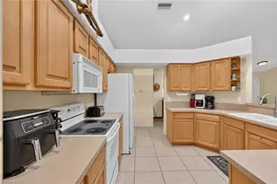 4440 60th Ave NE, Naples, FL 34120 - Photo 8