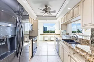 25 Bluebill Ave, Naples, FL 34108 - Photo 10
