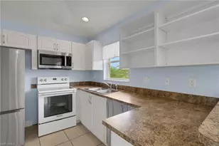 3890 68th Ave NE, Naples, FL 34120 - Photo 8