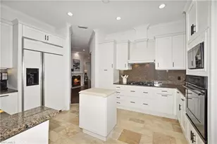 6501 Crown Colony Pl, Naples, FL 34108 - Photo 14