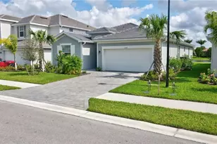 2301 Avocado Ln, Naples, FL 34120 - Photo 40