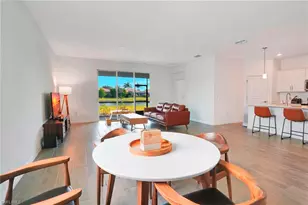 2301 Avocado Ln, Naples, FL 34120 - Photo 6