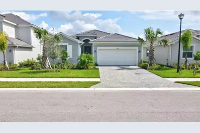 2301 Avocado Ln, Naples, FL 34120 - Photo 2