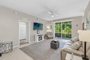 3445 Grand Cypress Dr, Naples, FL 34119 - Photo 2