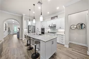 8912 Horned Lark Dr, Naples, FL 34120 - Photo 4
