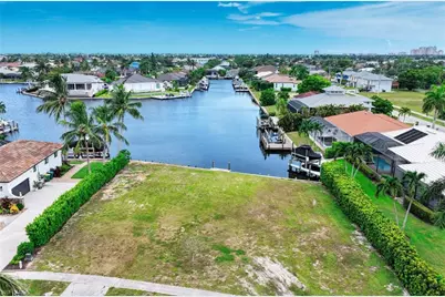 1511 Jamaica Ct, Marco Island, FL 34145 - Photo 1