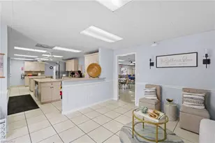 60 Palos Dr, Naples, FL 34104 - Photo 26