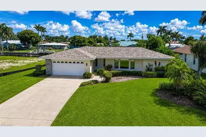 5219 Seminole Ct S, Cape Coral, FL 33904 - Photo 4