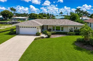 5219 Seminole Ct S, Cape Coral, FL 33904 - Photo 4