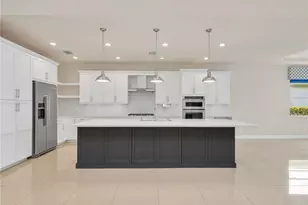 8893 Redonda Dr, Naples, FL 34114 - Photo 10