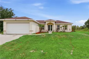 4240 62nd Ave NE, Naples, FL 34120 - Photo 2