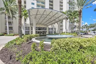3000 Oasis Grand Blvd, Fort Myers, FL 33916 - Photo 2