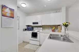 4520 Botanical Pl Cir, Naples, FL 34112 - Photo 6