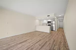 260 Southbay Dr, Naples, FL 34108 - Photo 2