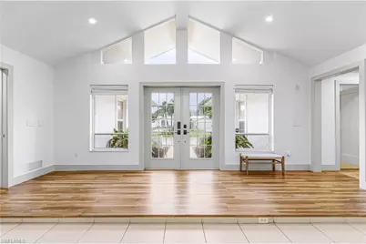 2472 Pine Woods Cir #17, Naples, FL 34105 - Photo 6