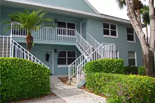 125 Wading Bird Cir, Naples, FL 34110 - Photo 2