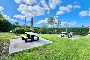 7749 Jewel Ln, Naples, FL 34109 - Photo 34