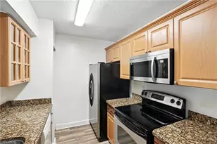 201 Santa Clara Dr, Naples, FL 34104 - Photo 8