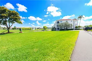 41 High Point Cir S, Naples, FL 34103 - Photo 1