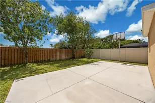 315 Burnt Pine Dr, Naples, FL 34119 - Photo 6