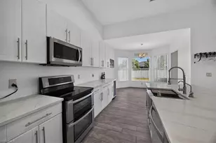 2619 NW 10th Terrace, Cape Coral, FL 33993 - Photo 10