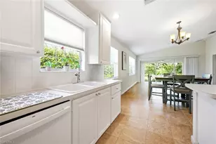 7405 Emilia Ln, Naples, FL 34114 - Photo 10