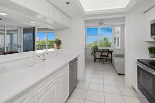 5550 Heron Point Dr, Naples, FL 34108 - Photo 6