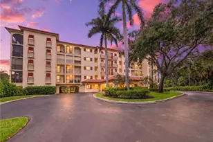 6020 Pelican Bay Blvd, Naples, FL 34108 - Photo 2