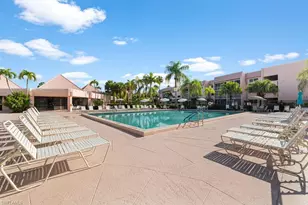 200 Turtle Lake Ct, Naples, FL 34105 - Photo 10