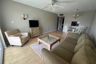 200 Turtle Lake Ct, Naples, FL 34105 - Photo 1