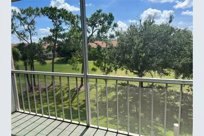 200 Turtle Lake Ct #306, Naples, FL 34105 - Photo 4
