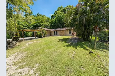 4980 Coral Wood Dr, Naples, FL 34119 - Photo 4