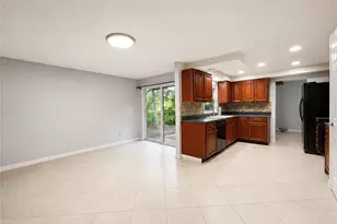 4980 Coral Wood Dr, Naples, FL 34119 - Photo 10