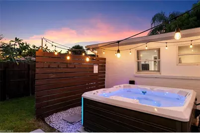 2160 Holiday Ln, Naples, FL 34104 - Photo 22