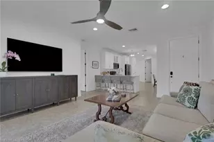 13466 Kent St, Naples, FL 34109 - Photo 4