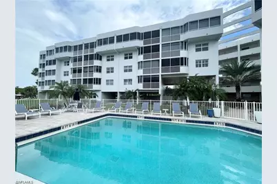 12945 Vanderbilt Dr #306, Naples, FL 34110 - Photo 4