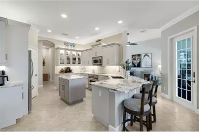 8223 Potomac Ln, Naples, FL 34104 - Photo 4