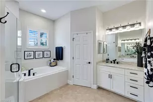 8223 Potomac Ln, Naples, FL 34104 - Photo 10