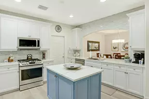 2847 Tiburon Blvd E, Naples, FL 34109 - Photo 10