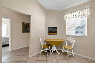 250 Robin Hood Cir, Naples, FL 34104 - Photo 20