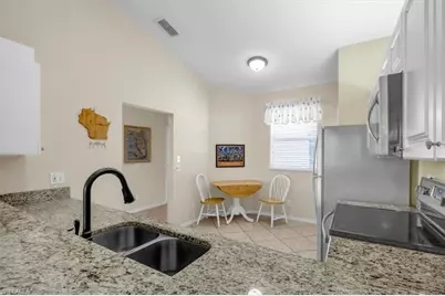 250 Robin Hood Cir #202, Naples, FL 34104 - Photo 16