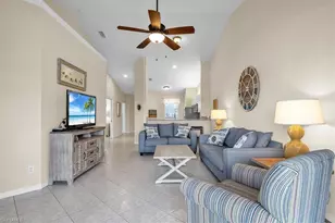 250 Robin Hood Cir, Naples, FL 34104 - Photo 14